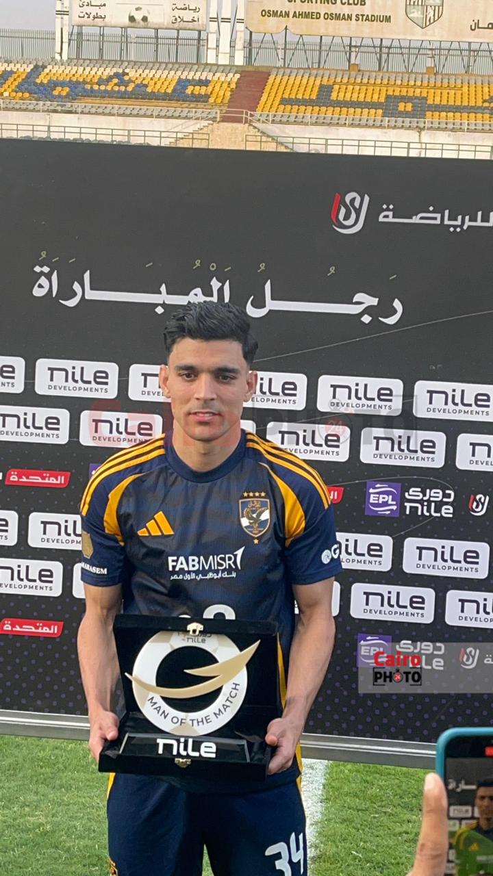 بن شرقي يفوز بجائزة رجل مباراة الأهلي وسيراميكا&nbsp;