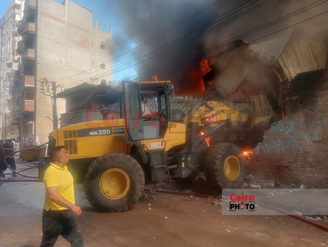 حريق بمصنع بمدينة فوه&nbsp;