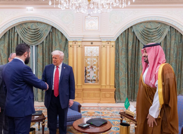 اللقاء