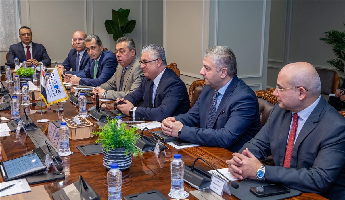 لقاء رئيس اقتصادية قناة السويس مع ميرسيك العالمية