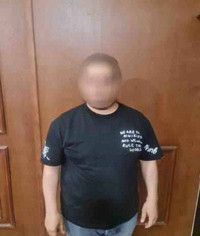 القبض علي شخص ادعي كذبا بإعاقة فرد شرطة يستقل سيارة نقل أموال لحركة المرور&nbsp;