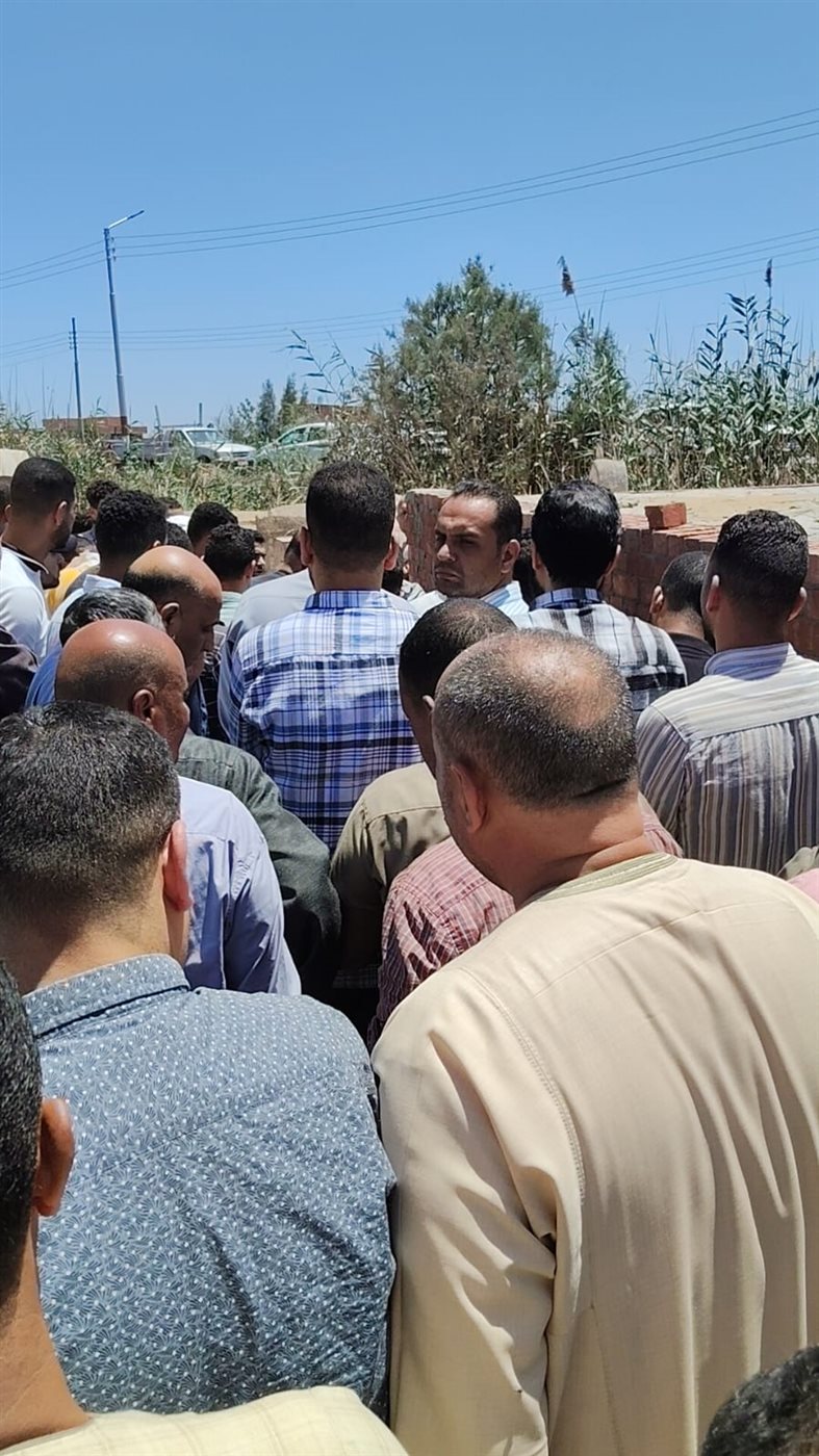 لحظة تشيع الجثمان بكفر الشيخ&nbsp;