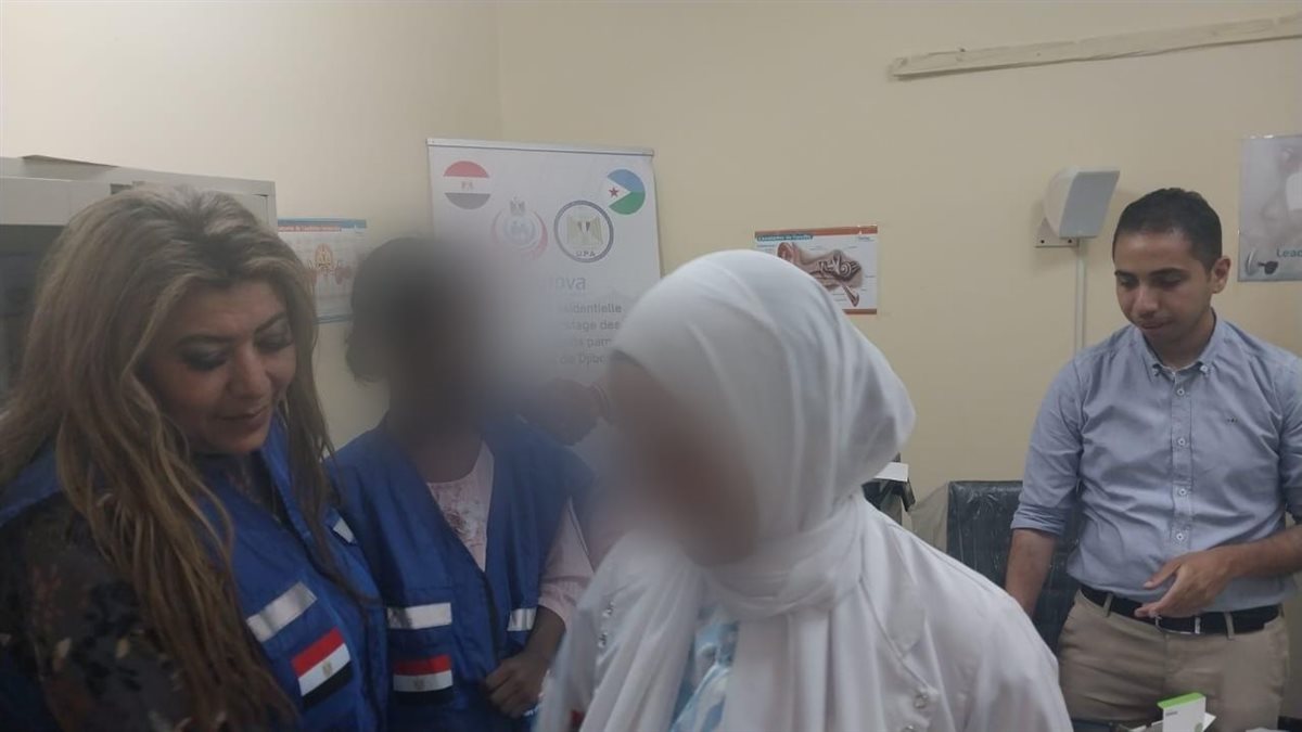 &nbsp;الصحة: إرسال قافلتين طبيتين إلى جيبوتي لتنفيذ مبادرة رئاسية لفحص السمع ودعم مرضى الفشل الكلوي في إطار تعزيز التعاون الصحي بين البلدين