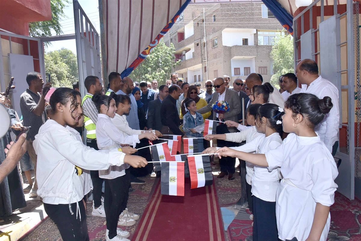 محافظ الأقصر وافتتاح محطات صرف صحي&nbsp;