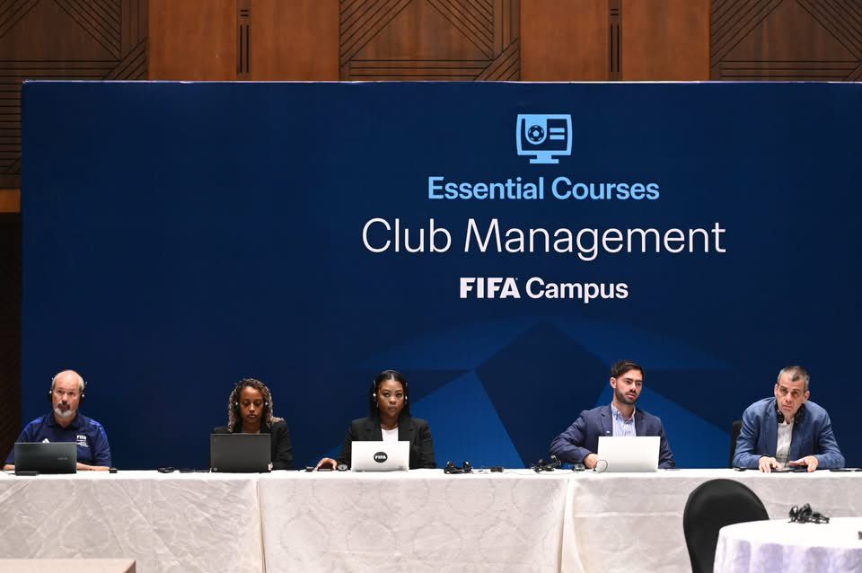 ورشة عمل برنامج فيفا لاحتراف وتطوير إدارات الأندية (4)