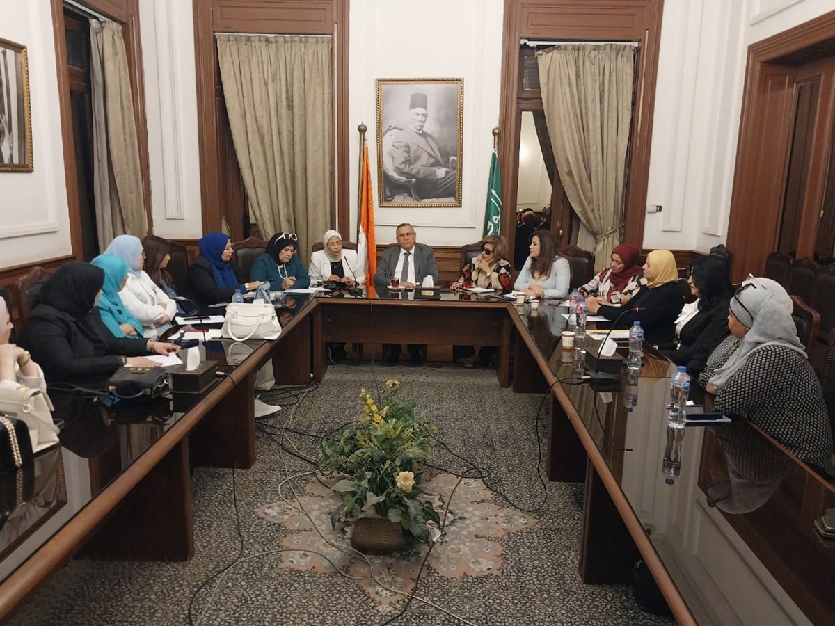 &nbsp;اجتماع يمامة مع لجان المرأة بالمحافظات واللجنة النوعية للمرأة