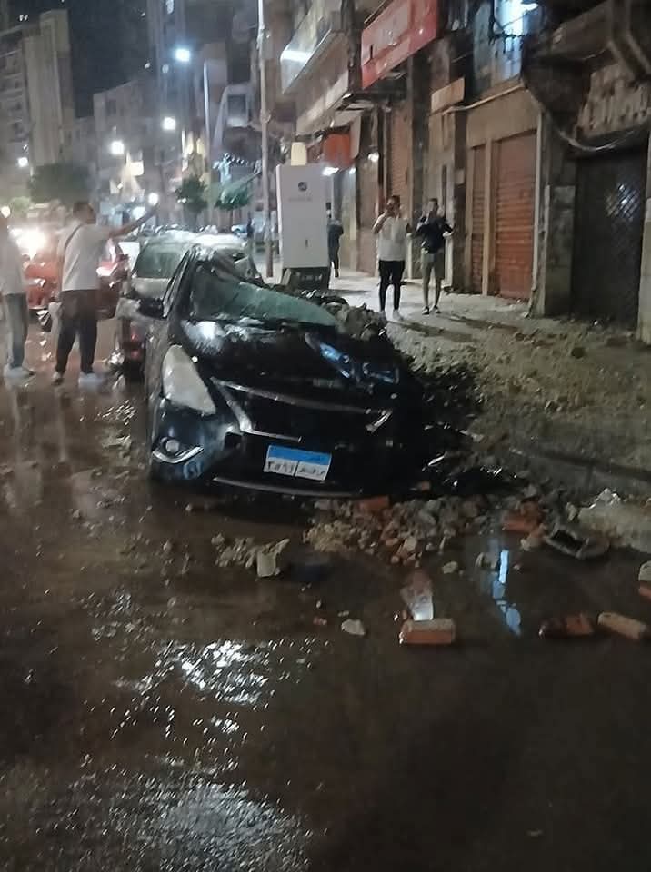 آثار تعرض الإسكندرية للأمطار والرياح