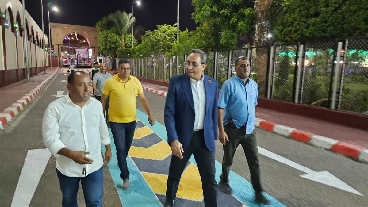 محافظ قنا يتفقد ساحات مسجد عبدالرحيم القناوي&nbsp;