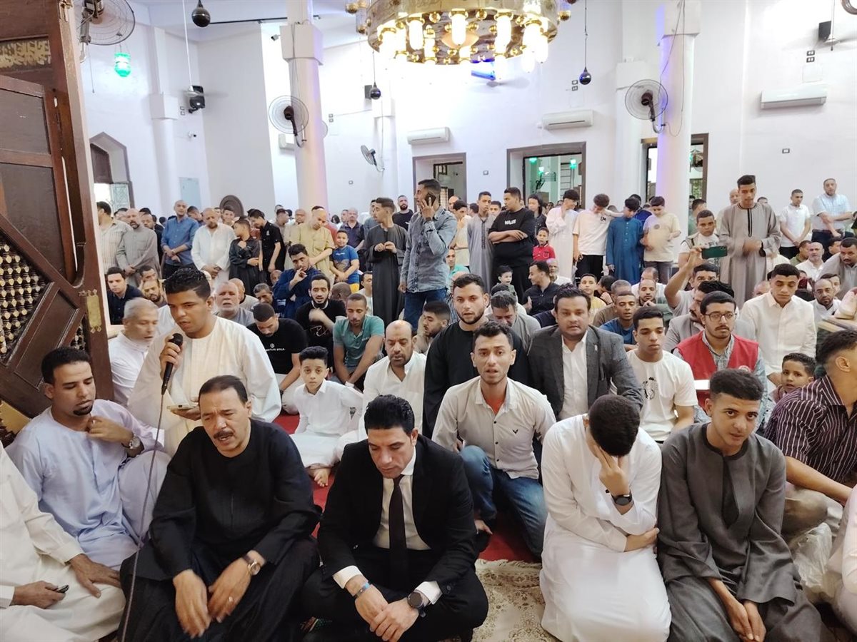 نائب محافظ سوهاج يشارك المواطنين في احتفالات العيد&nbsp;
