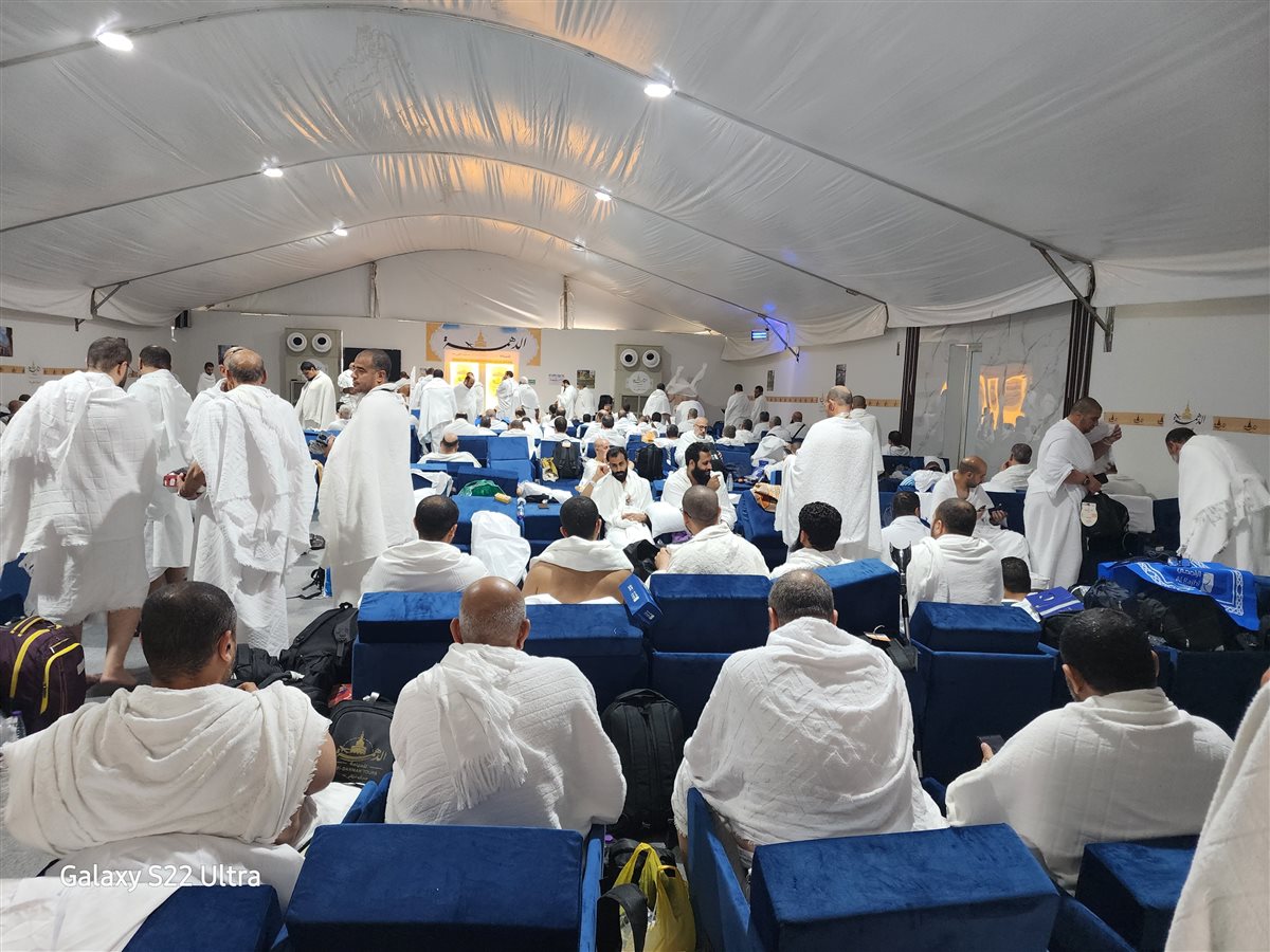 حجاج السياحة يبدأون أداء نسك رمي الجمرات في مشعر منى&nbsp;