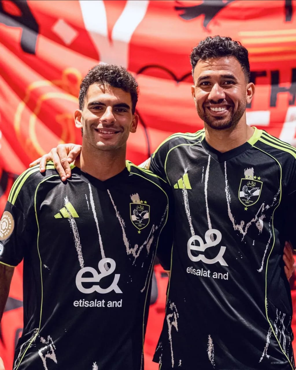 <strong>تريزيجيه وأحمد سيد زيزو&nbsp;</strong>