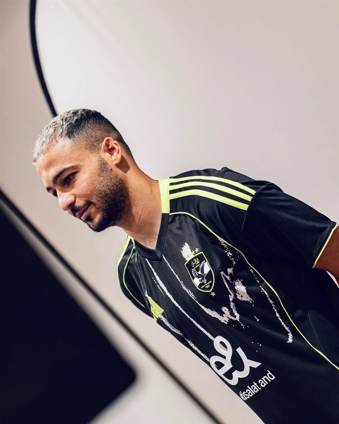 <strong>أحمد رمضان بيكهام</strong>