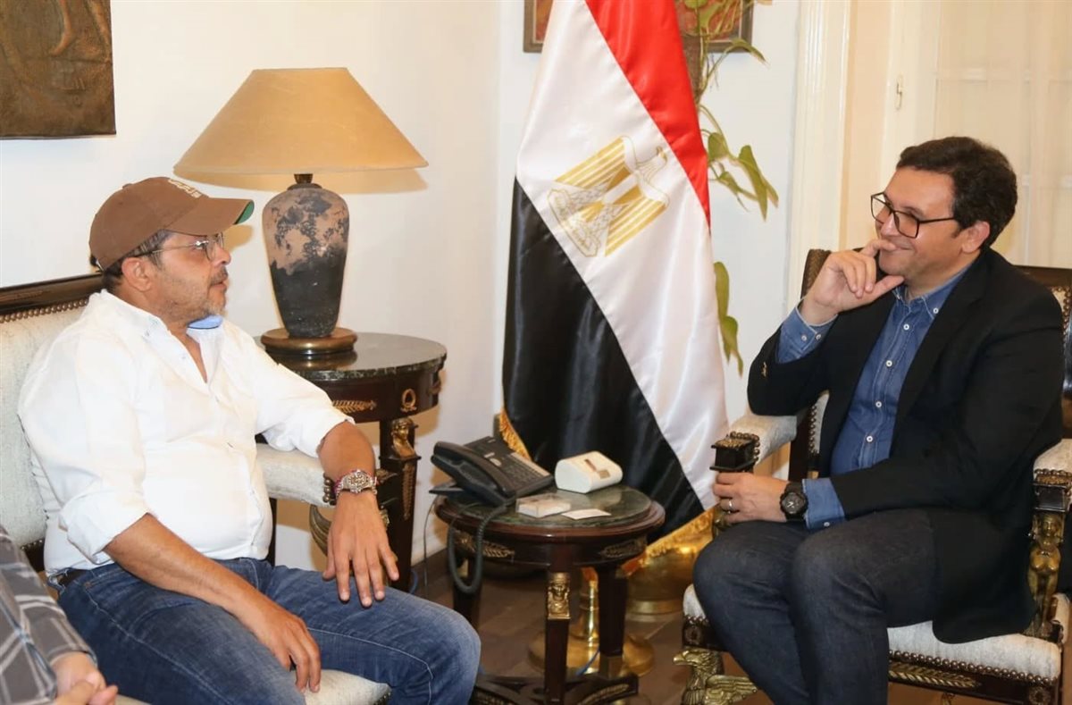 اجتماع وزير الثقافة الدكتور أحمد هنو بالفنان محمد هنيدي&nbsp;