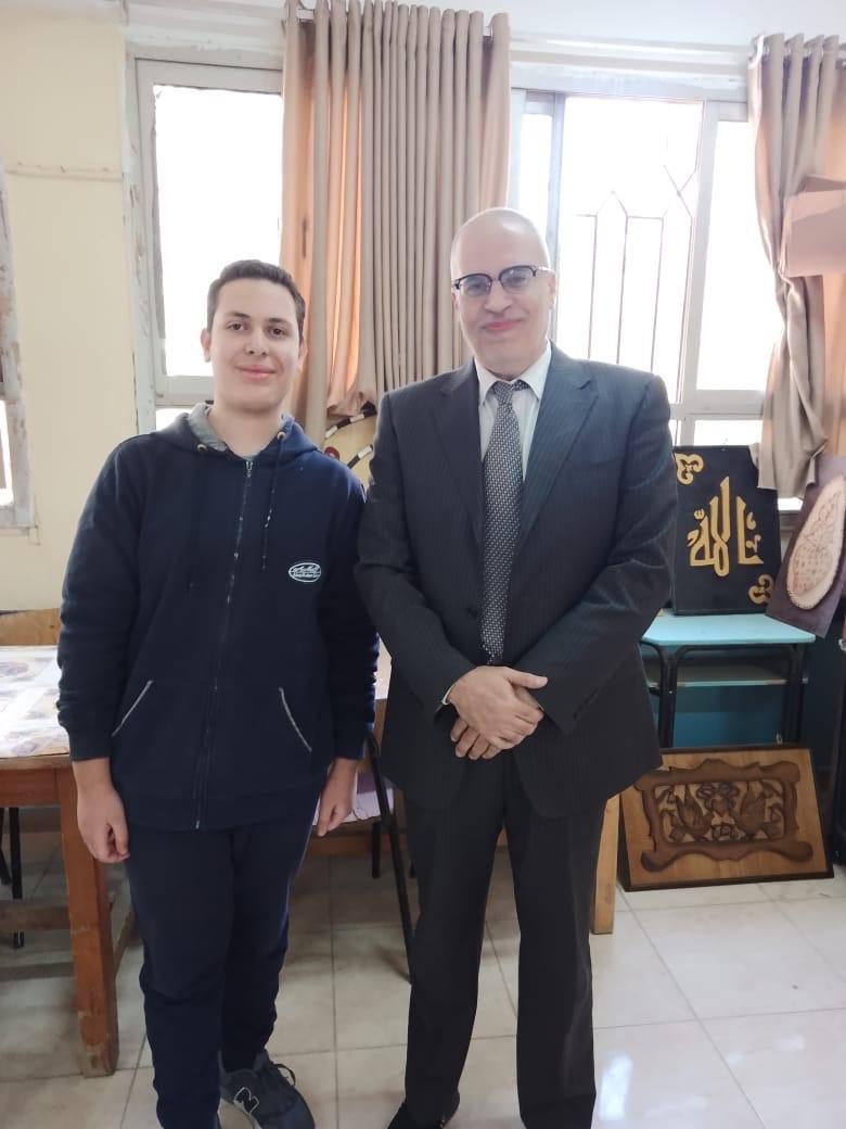 <strong>&nbsp;الأول على الشهادة الإعدادية بالقاهرة: بشكر والدي ووالدتي.. وأريد دخول كلية الطب فقدوتي الجراح العالمي الدكتور مجدي يعقوب</strong>