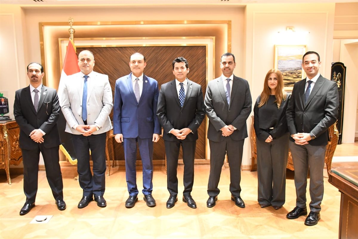 استقبال وزير الرياضة للسفير القطري بالقاهرة (3)