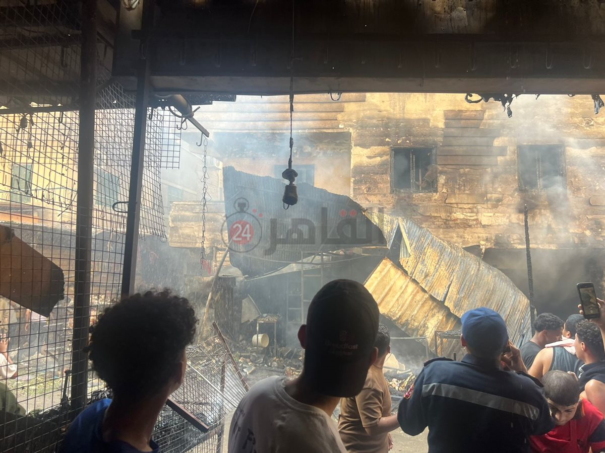 &nbsp;حريق بمحلات في سوق بمنطقة فيصل