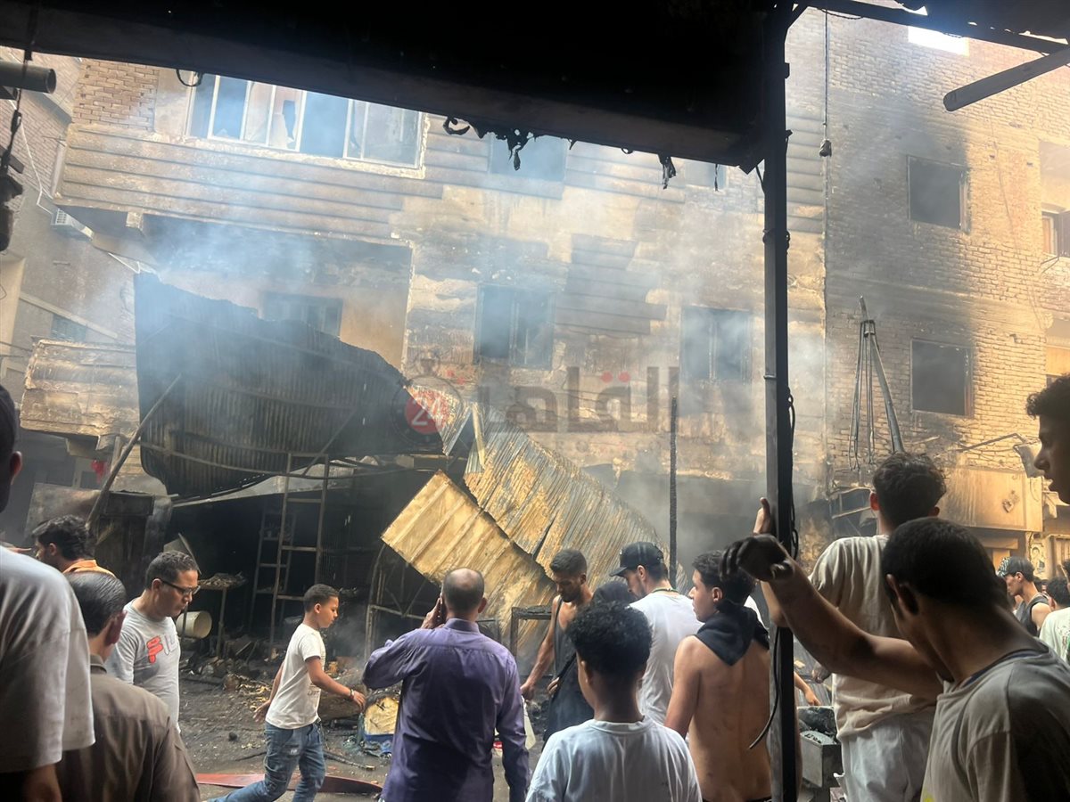 &nbsp;حريق بمحلات في سوق بمنطقة فيصل