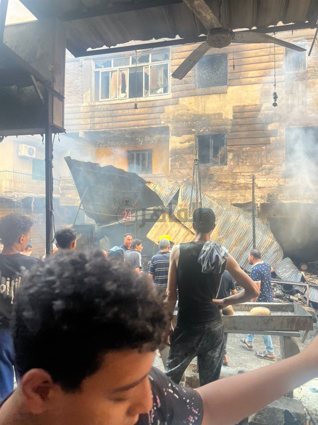 &nbsp;حريق بمحلات في سوق بمنطقة فيصل