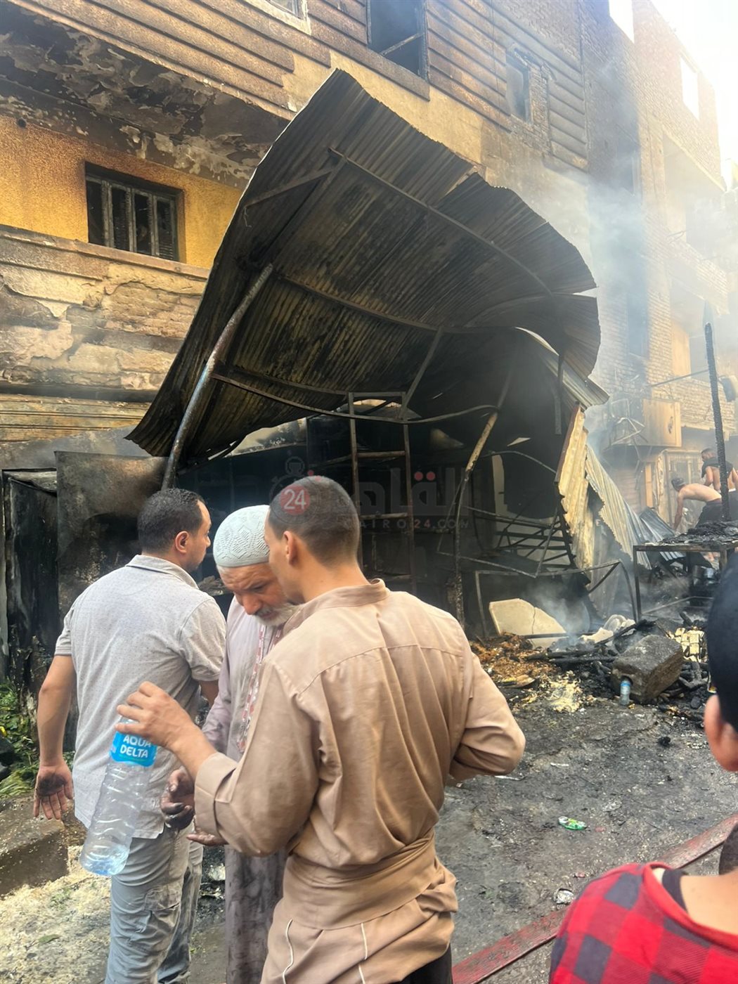 &nbsp;حريق بمحلات في سوق بمنطقة فيصل