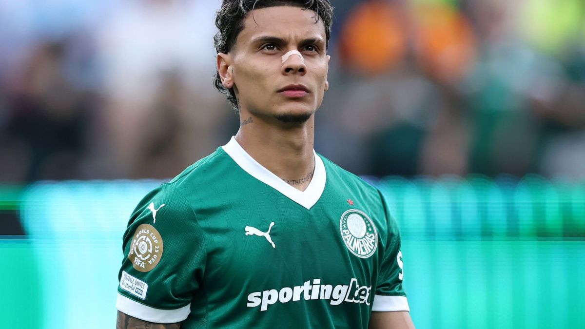 <strong>&nbsp;ريتشارد ريوس لاعب وسط بالميراس البرازيلي</strong>