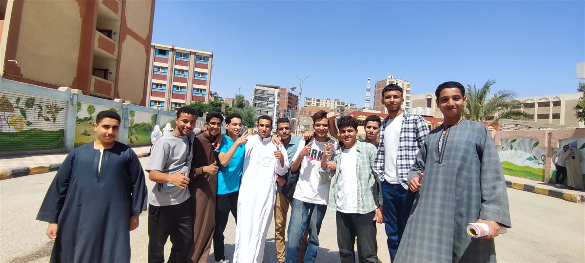 طلاب الثانوية الأزهرية بسوهاج&nbsp;