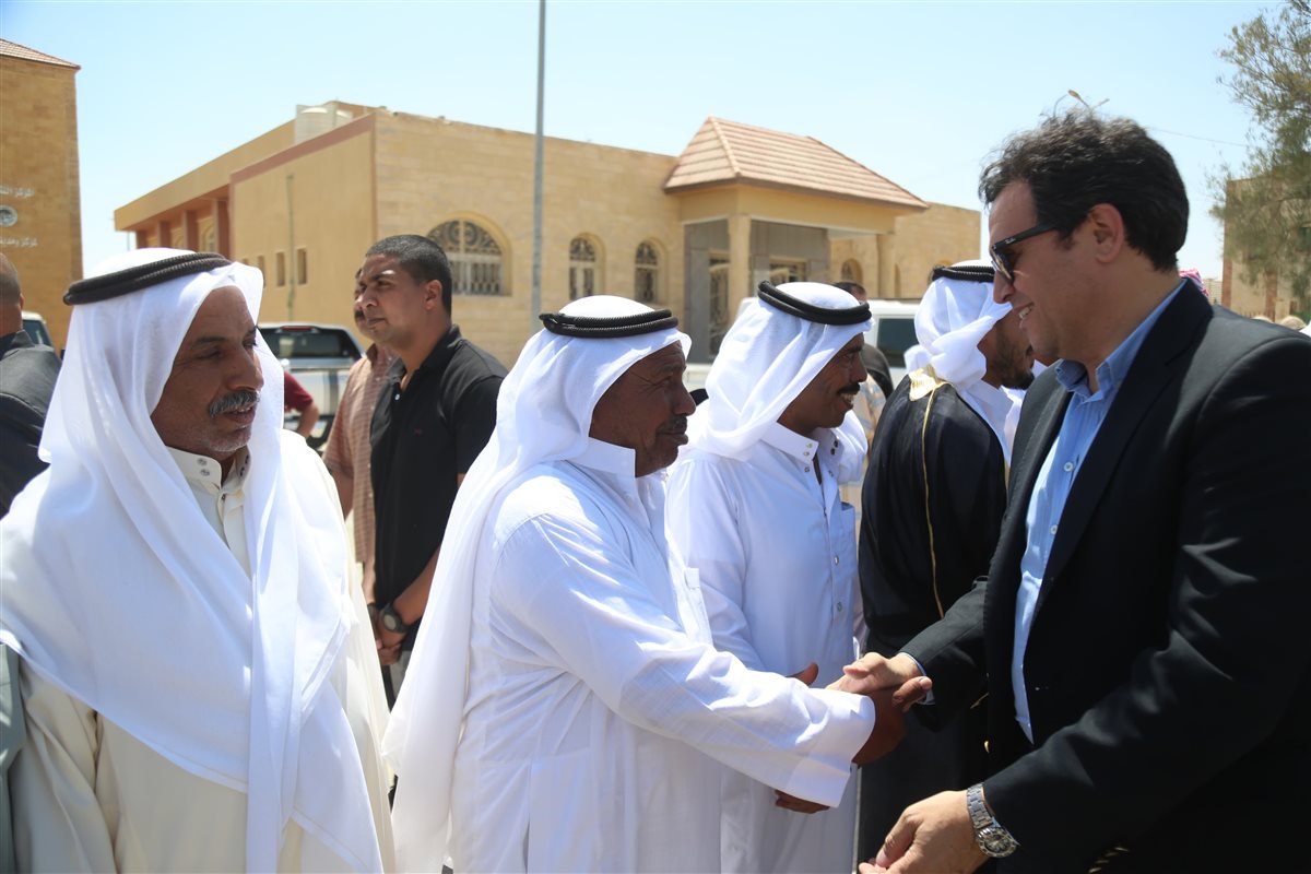 اللقاء