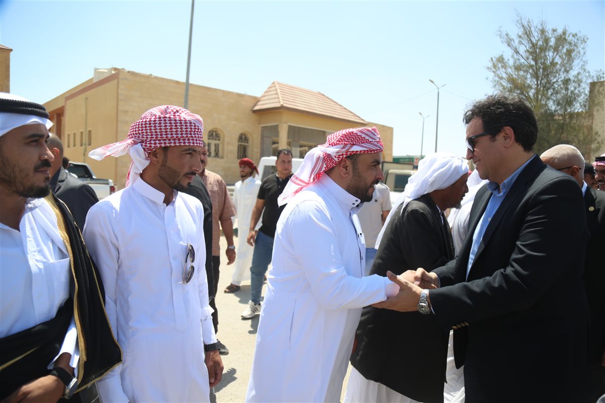 اللقاء