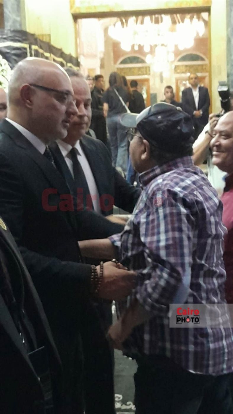 &nbsp;نجوم الفن والإعلام &nbsp;في عزاء والد الفنان تامر عبدالمنعم&nbsp;