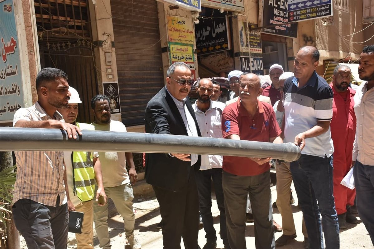 رئيس شركة مياه الاقصر يتابع إحلال الشبكات بإسنا&nbsp;