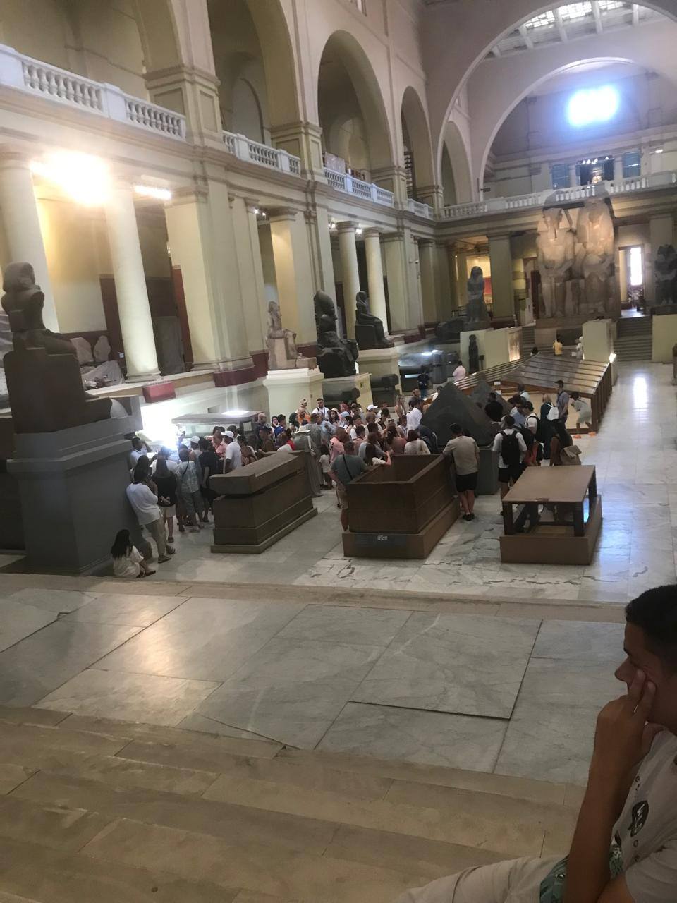 السائحين العرب والأجانب في المتحف المصري بالتحرير&nbsp;