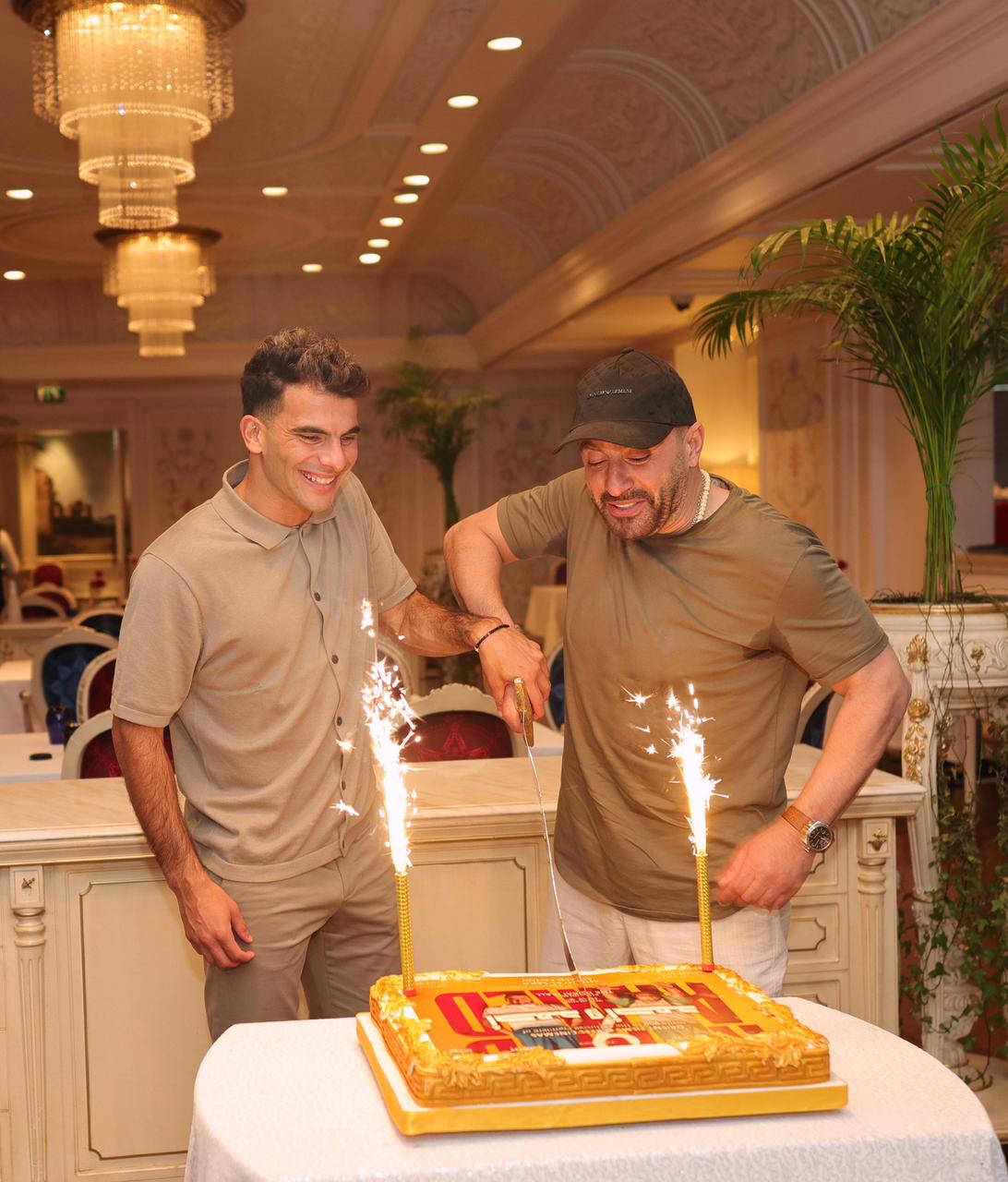 زيزو والسقا في &nbsp;فندق Palazzo Versace Dubai بالعاصمة الإماراتية دبي