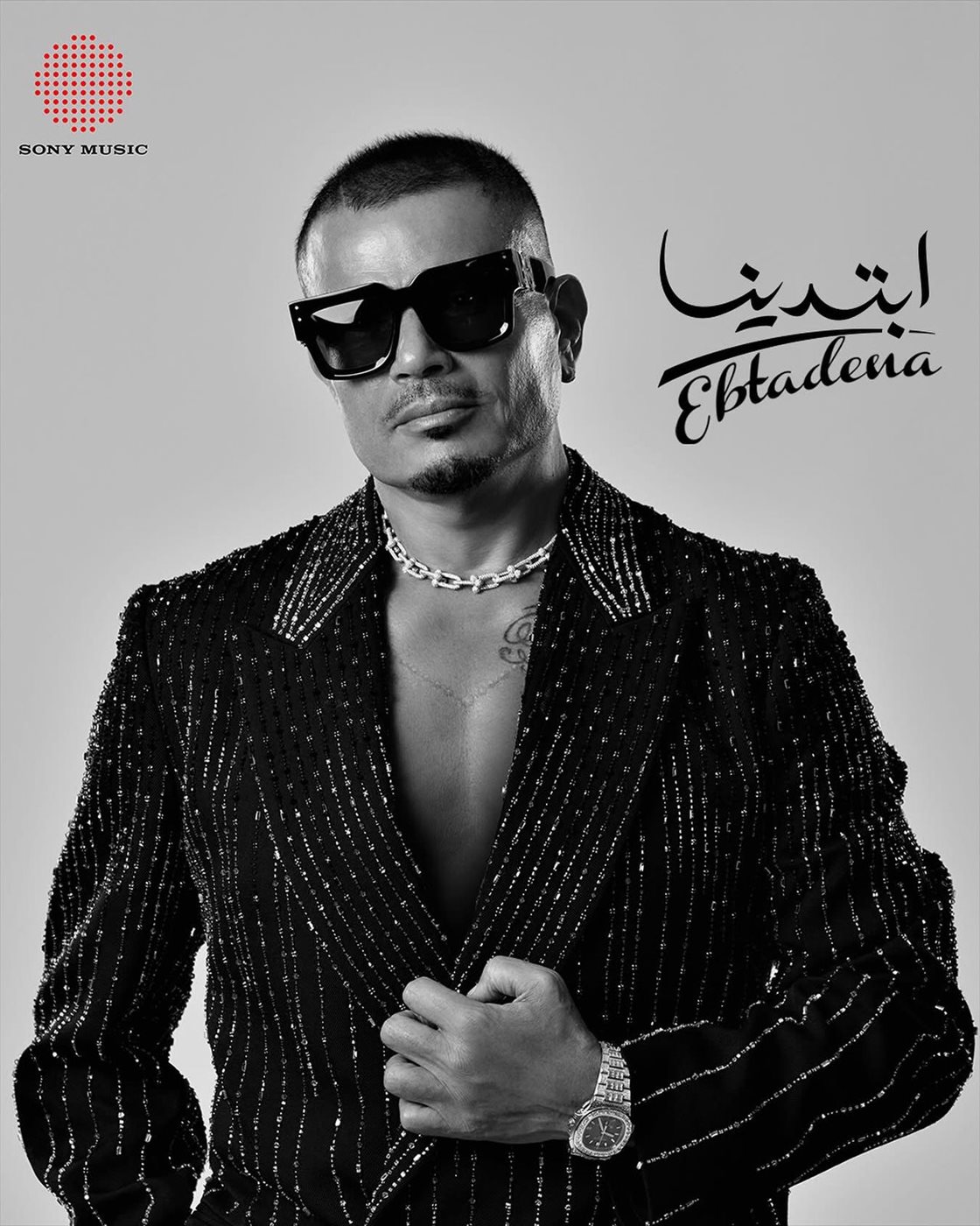 عمرو دياب يدخل قائمة أعلى الألبومات استماعا في العالم بـ