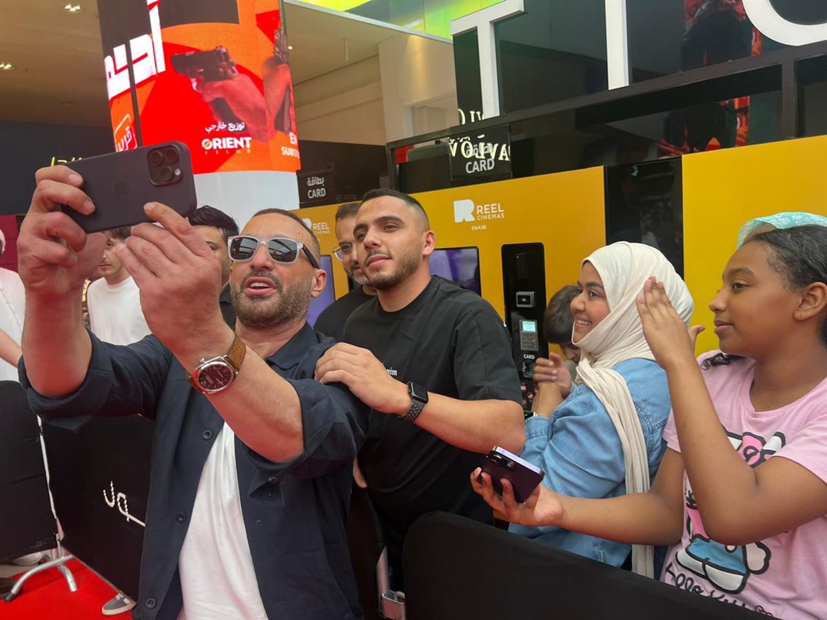 جمهور الامارات مع أحمد السقا&nbsp;