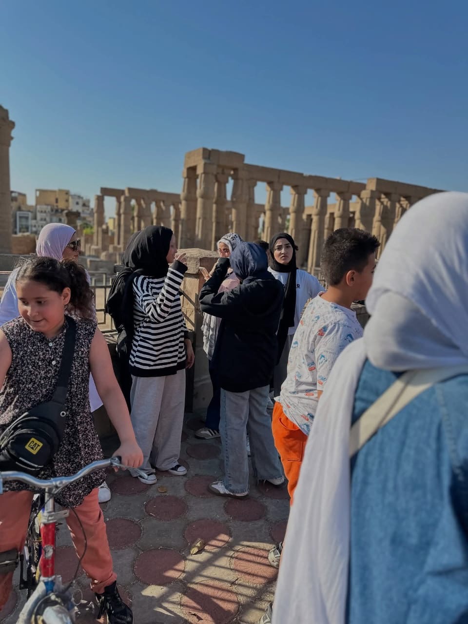 فتيات الأقصر بالدراجات في شوارعها&nbsp;