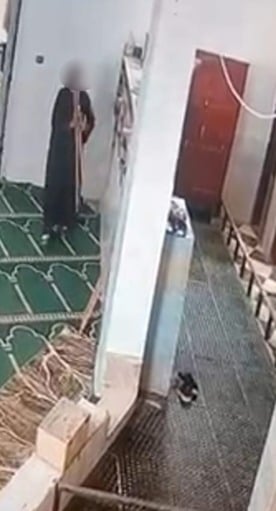 حرامي العكازات في أسيوط
