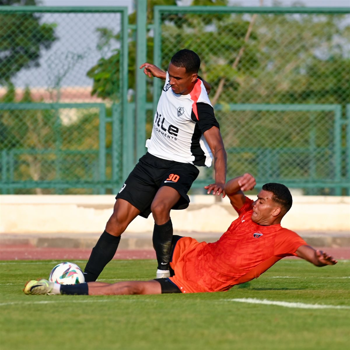 <strong>صور من مباراة الزمالك والشمس الودية&nbsp;</strong>