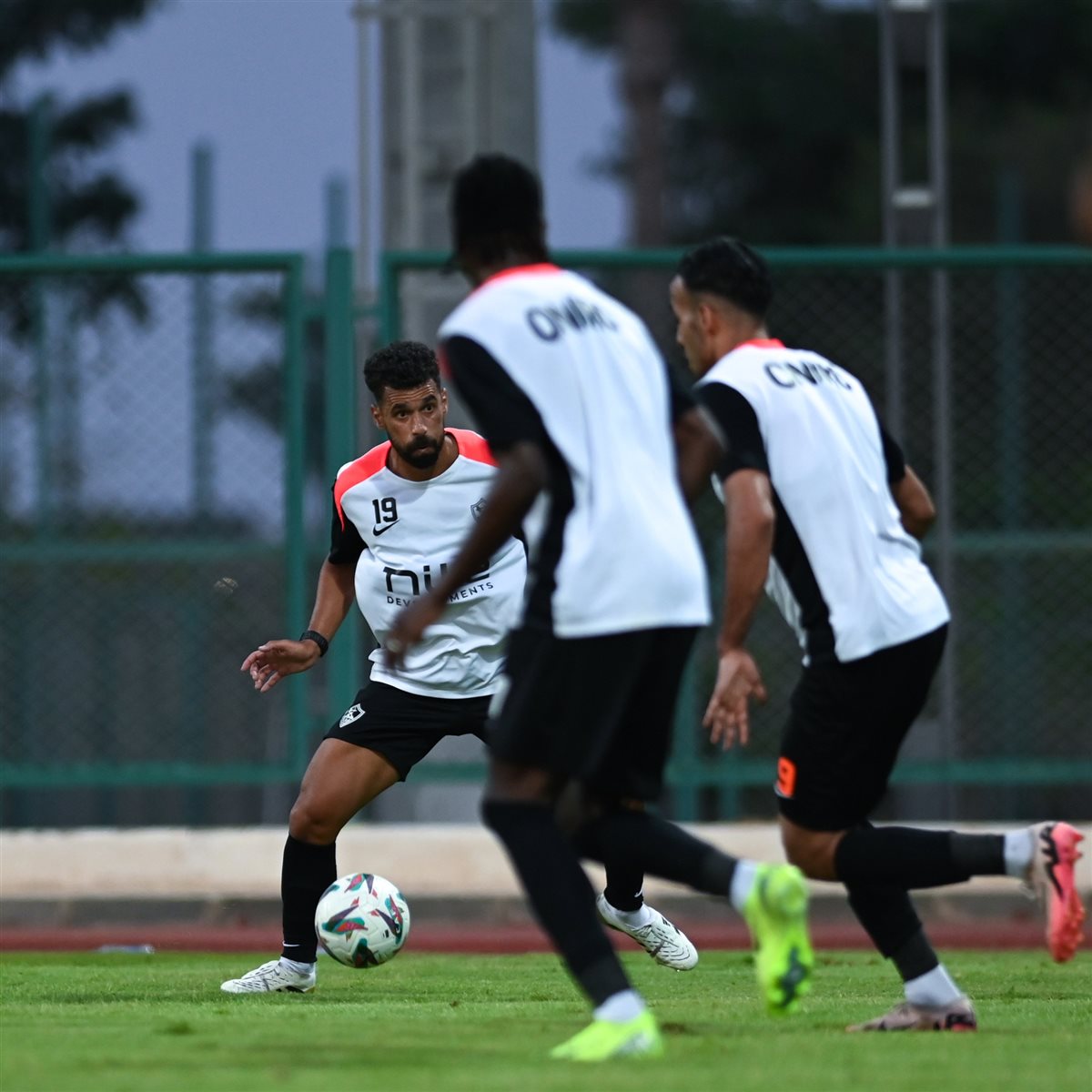 <strong>صور من مباراة الزمالك والشمس الودية&nbsp;</strong>