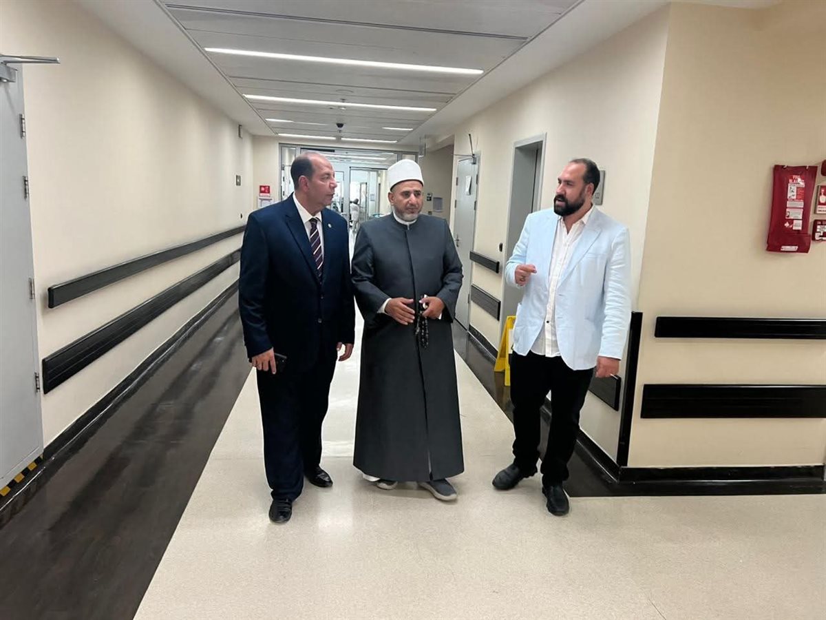 نقل الدكتور أحمد عمر هاشم للمستشفى.. وأمين عام &nbsp;هيئة كبار العلماء يطمئن على صحتة