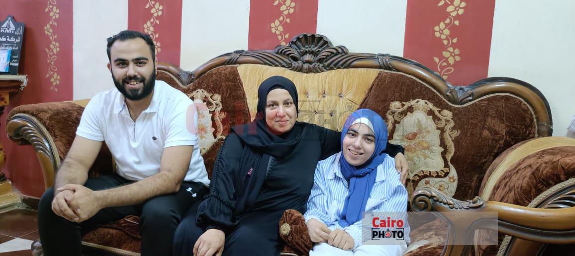 ياسمين الكومي مريضة ضمور العضلات طالبة الثانوية العامة&nbsp;