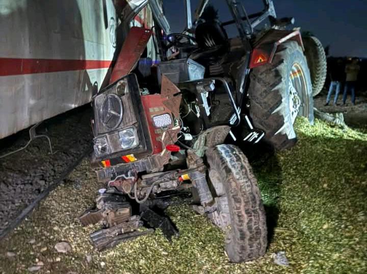 اصطدام قطار بخط المناشي بجرار زراعي بالبحيرة&nbsp;