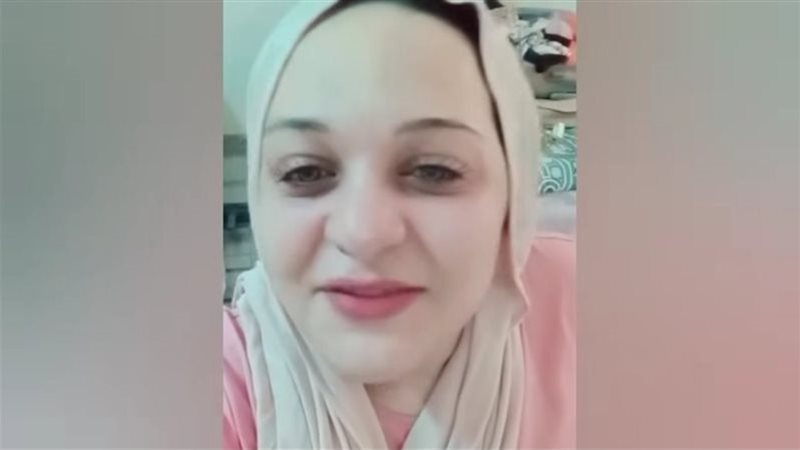 من هي بنت مبارك؟