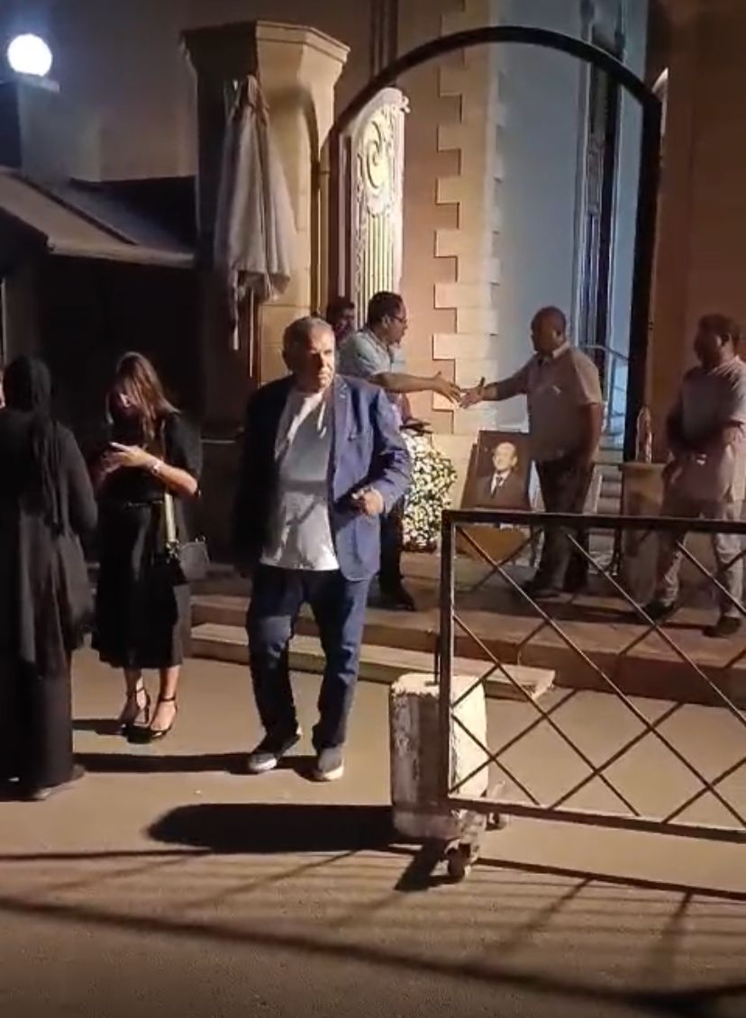 علي الحجار ومحمد لطفي وحجاج عبد العظيم أبرز الحضور بعزاء لطفي لبيب&nbsp;