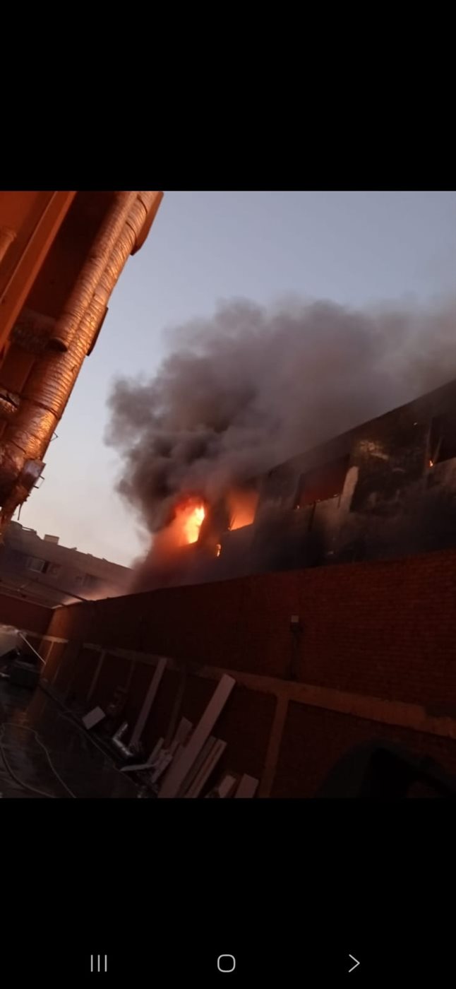 حريق بمصنع بلاستيك بالمنطقة الصناعية في أكتوبر