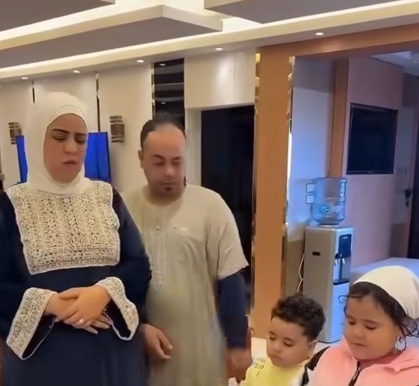 فيديو سخرية أم مكة أثناء الصلاة&nbsp;