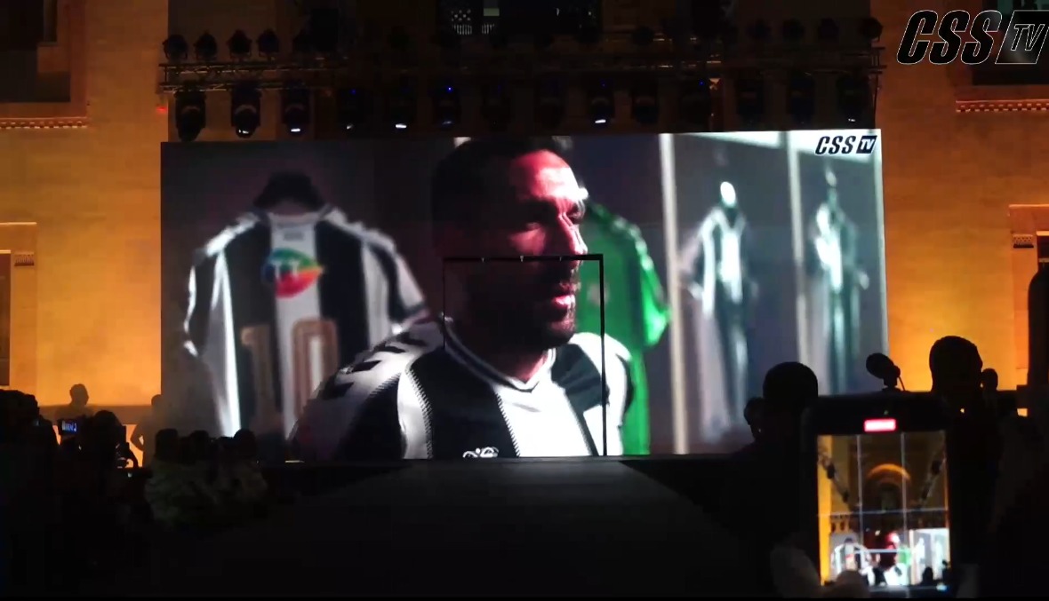 <strong>في حضور غفير.. الصفاقسي التونسي يقدم علي معلول لـ الجماهير&nbsp;</strong>