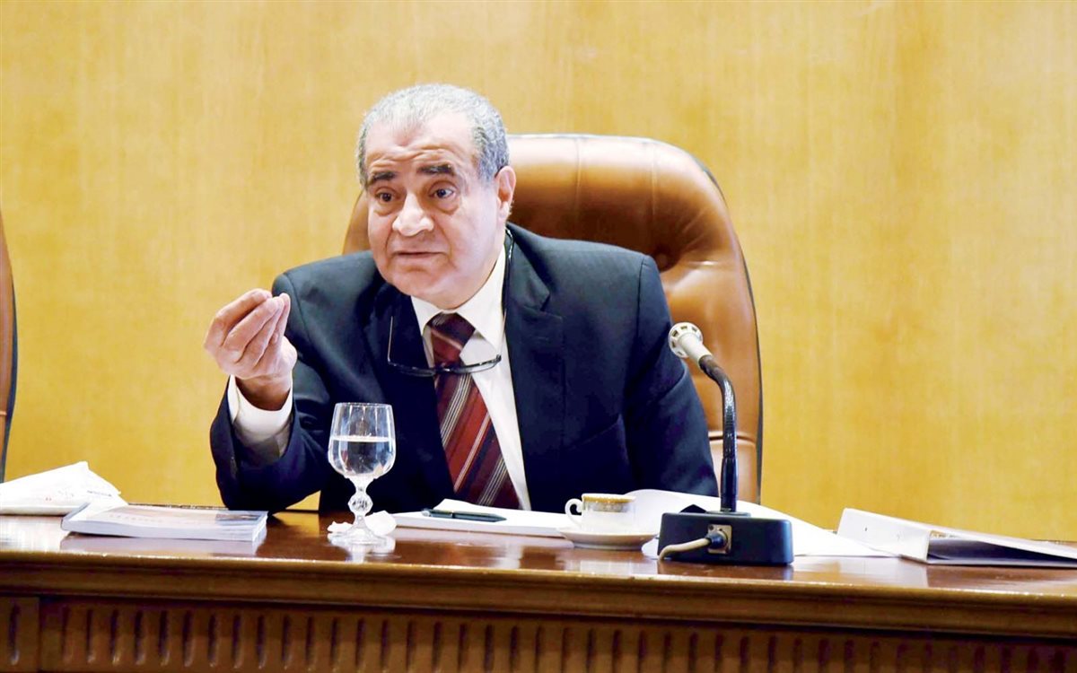 علي المصيلحي وزير التموين السابق
