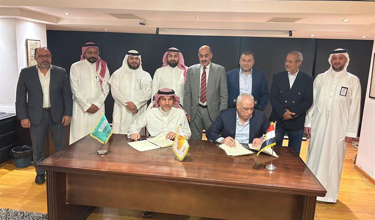 <strong>بداية مبكرة.. غرفة السياحة توقع عقد خدمة الحج السياحي بالمشاعر المقدسة للموسم الجديد&nbsp;</strong>