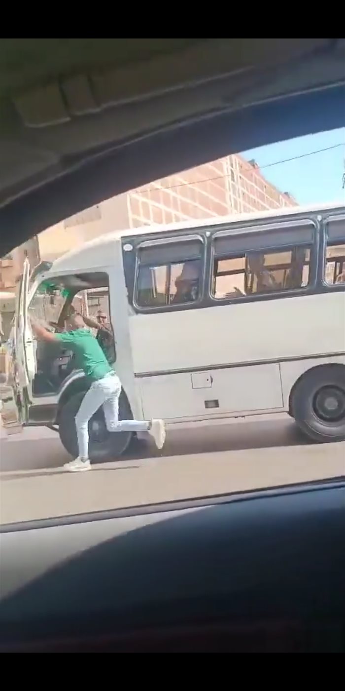 لهو سائقي سيارات ميكروباص&nbsp;