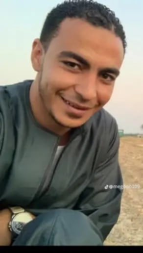 الشاب