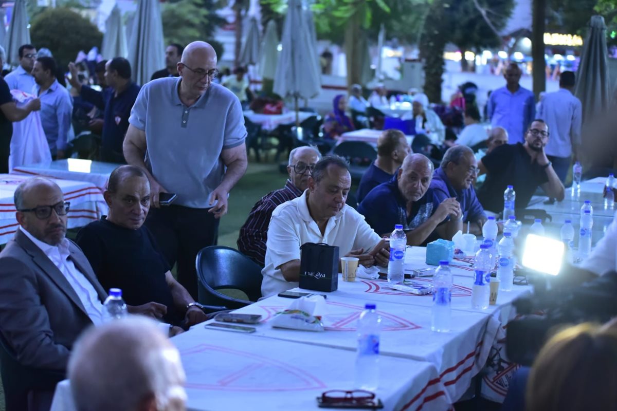 رموز الزمالك&nbsp;مع مجلس الإدارة&nbsp;